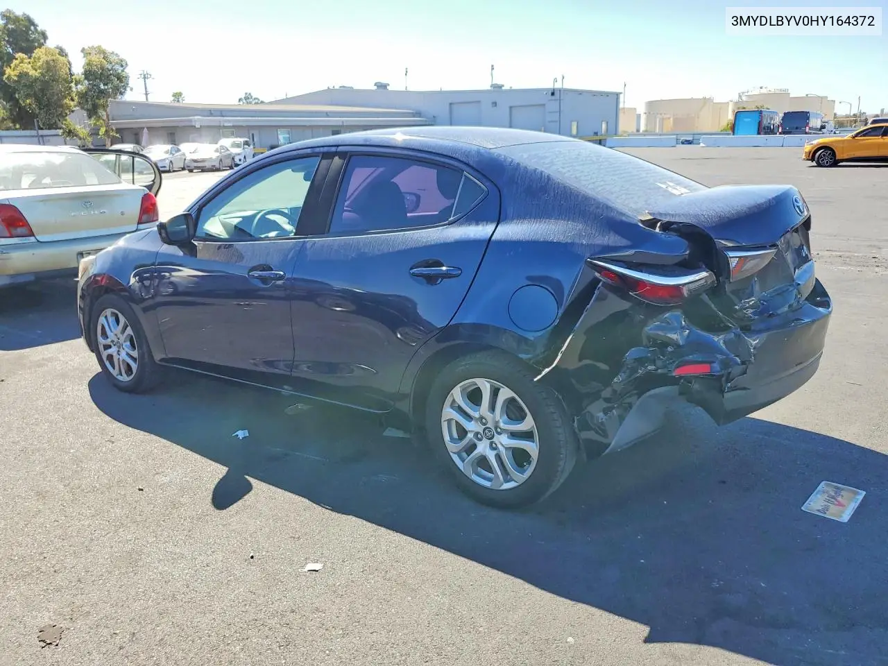 2017 TOYOTA YARIS VIN 3MYDLBYV0HY164372 — фото 2
