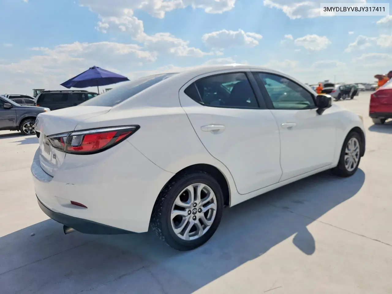 2018 TOYOTA YARIS VIN 3MYDLBYV8JY317411 — фото 3