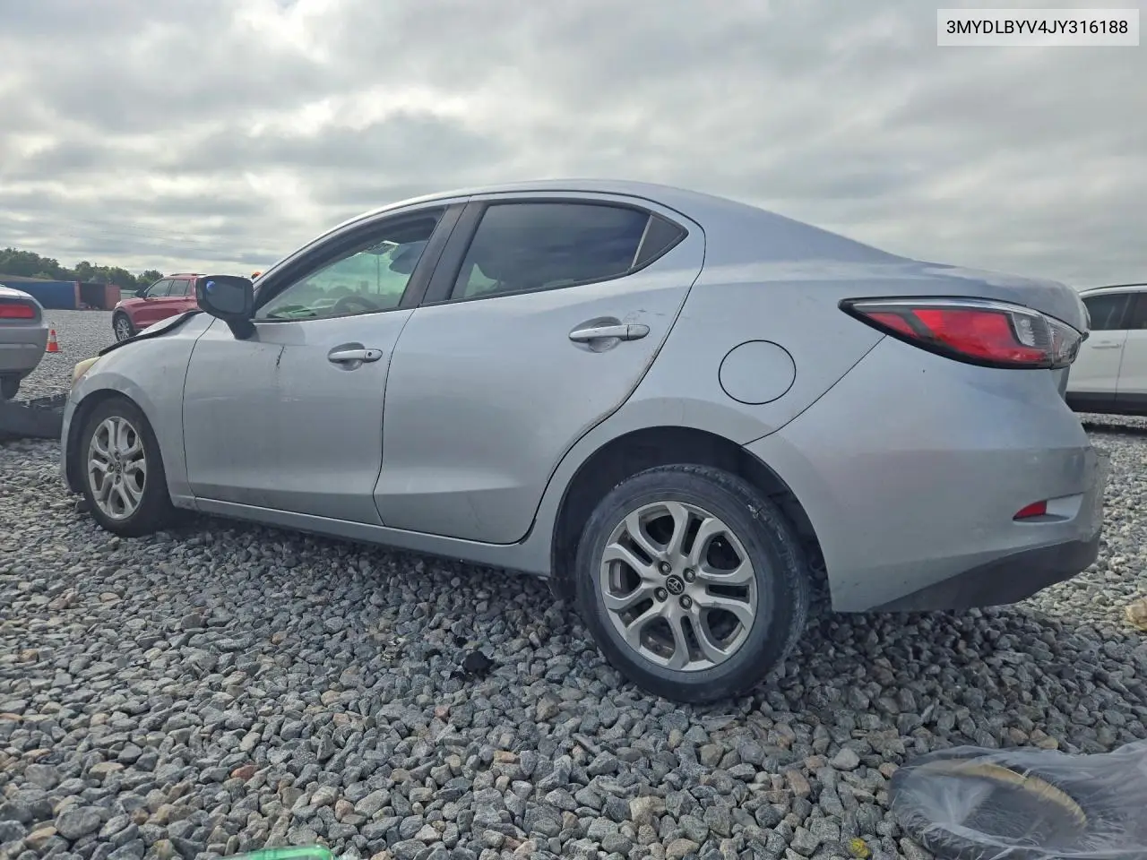 2018 TOYOTA YARIS VIN 3MYDLBYV4JY316188 — фото 2