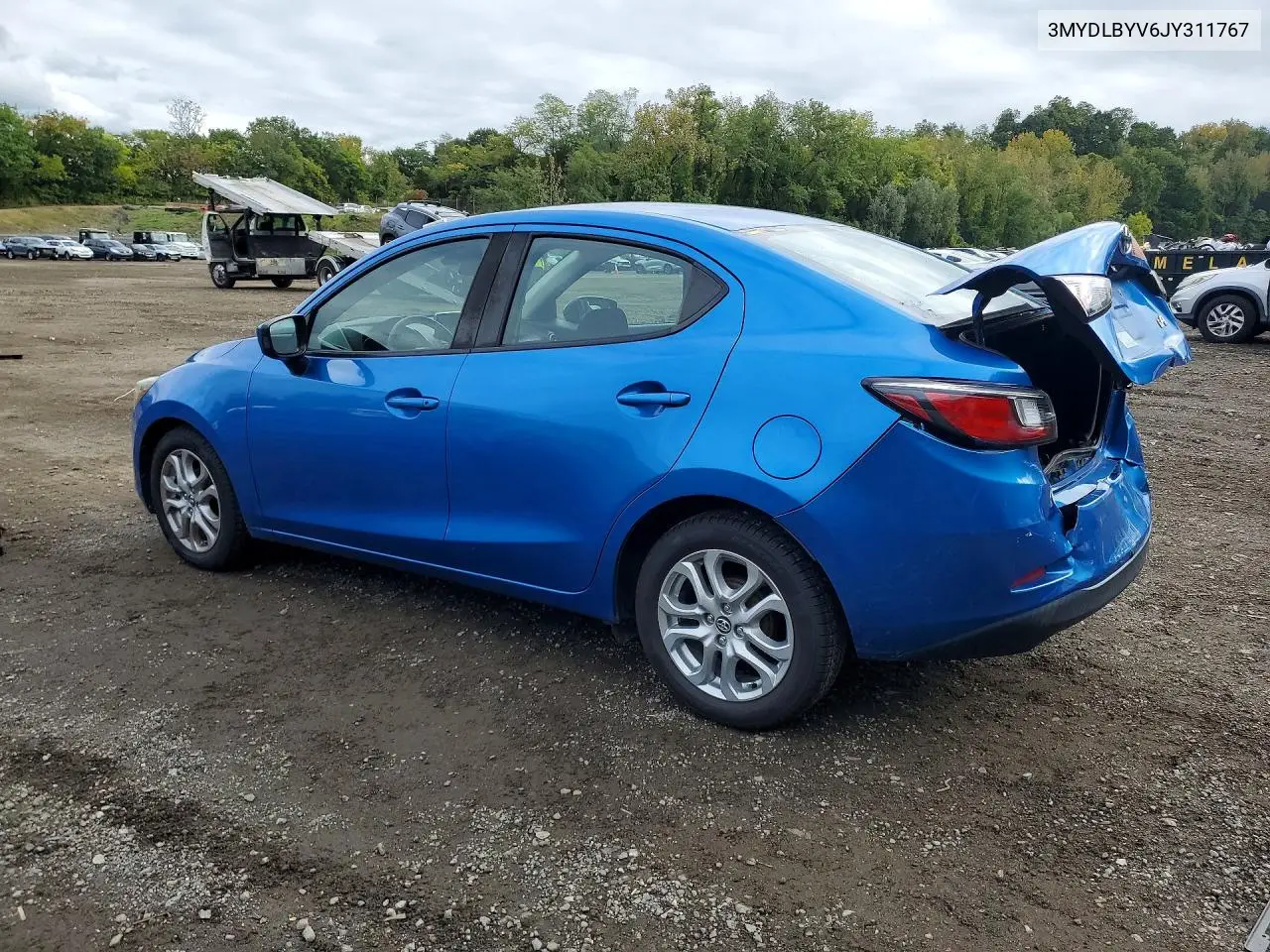 2018 TOYOTA YARIS VIN 3MYDLBYV6JY311767 — фото 2