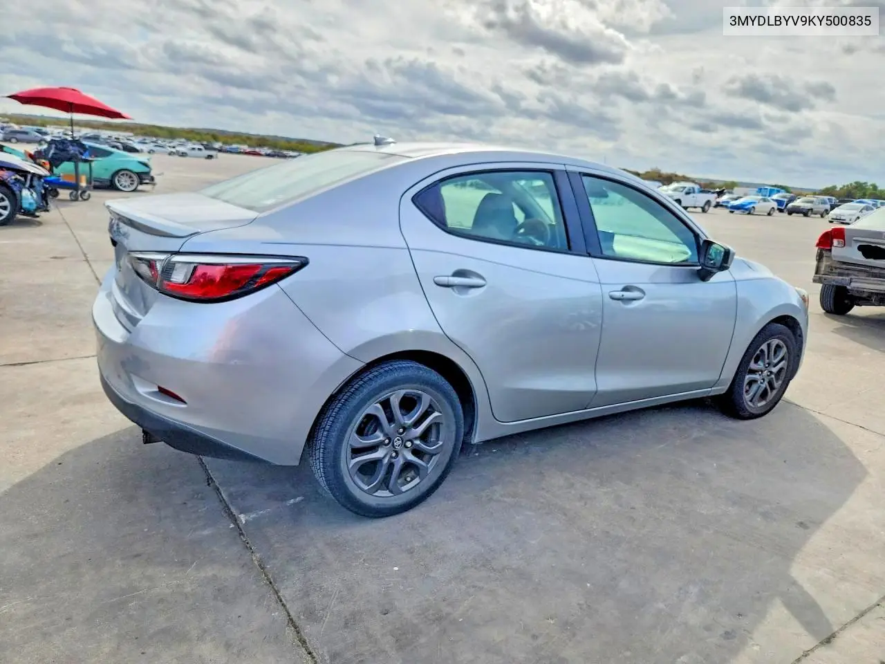 2019 TOYOTA YARIS VIN 3MYDLBYV9KY500835 — фото 3