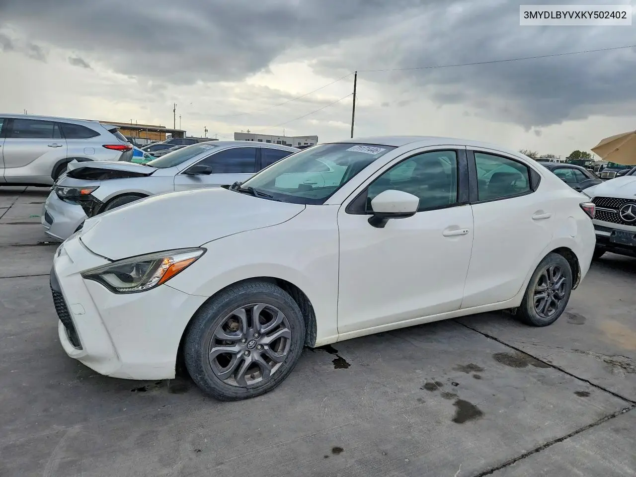 TOYOTA YARIS 2019, VIN 3MYDLBYVXKY502402