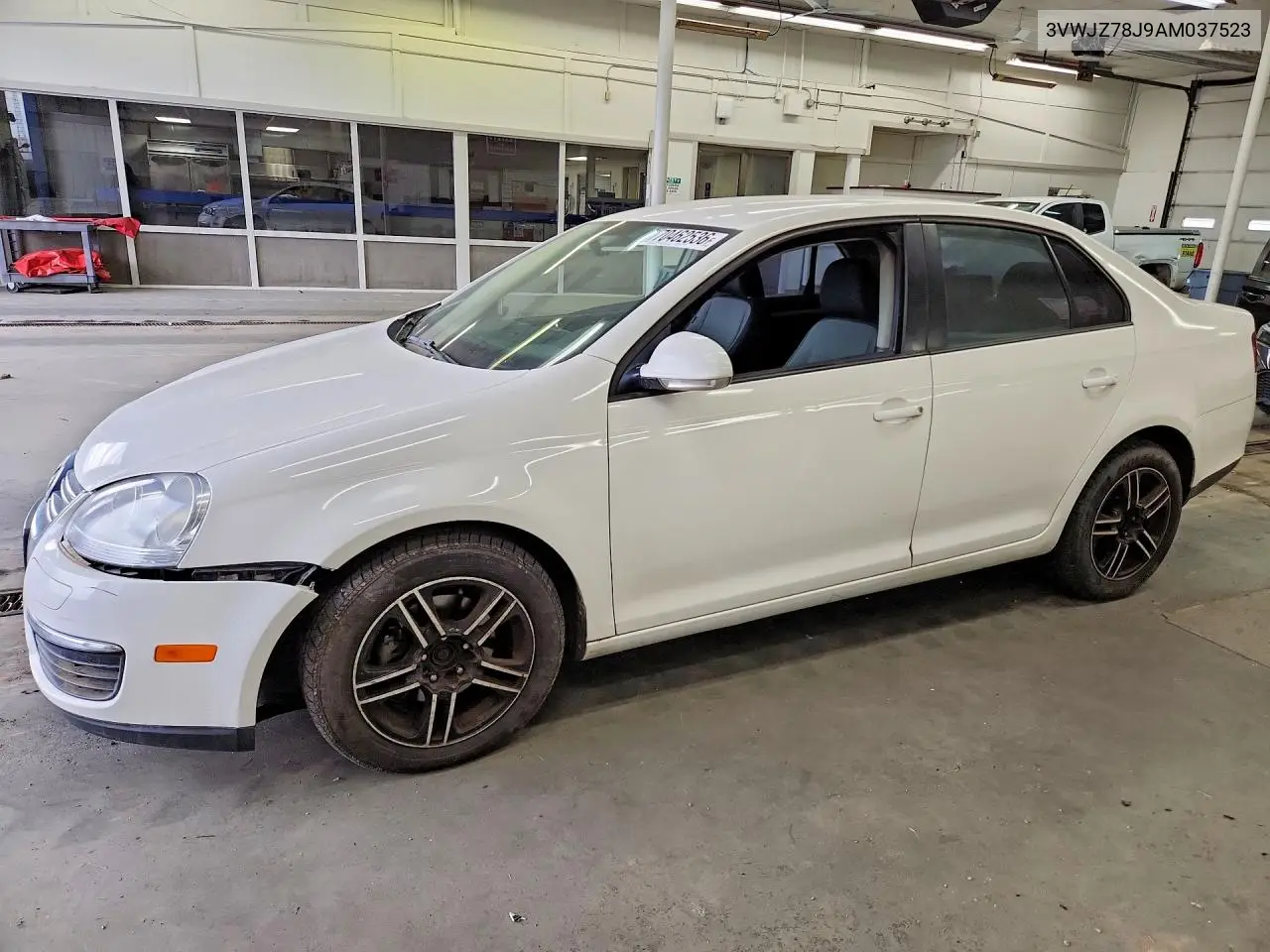 VOLKSWAGEN JETTA 2010, VIN 3VWJZ7AJ9AM037523