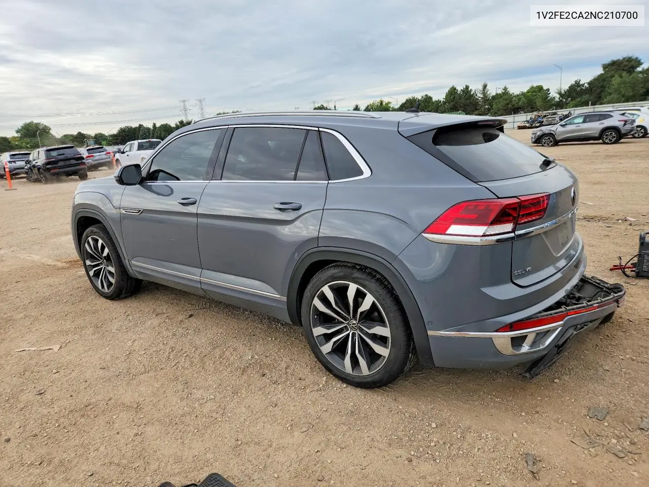 2022 VOLKSWAGEN ATLAS CROSS SPORT VIN 1V2FE2CA2NC210700 — фото 2