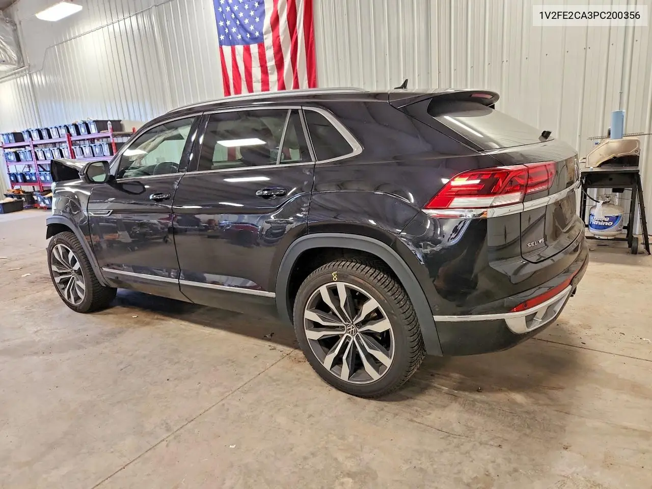 2023 VOLKSWAGEN ATLAS CROSS SPORT VIN 1V2FE2CA3PC200356 — фото 2