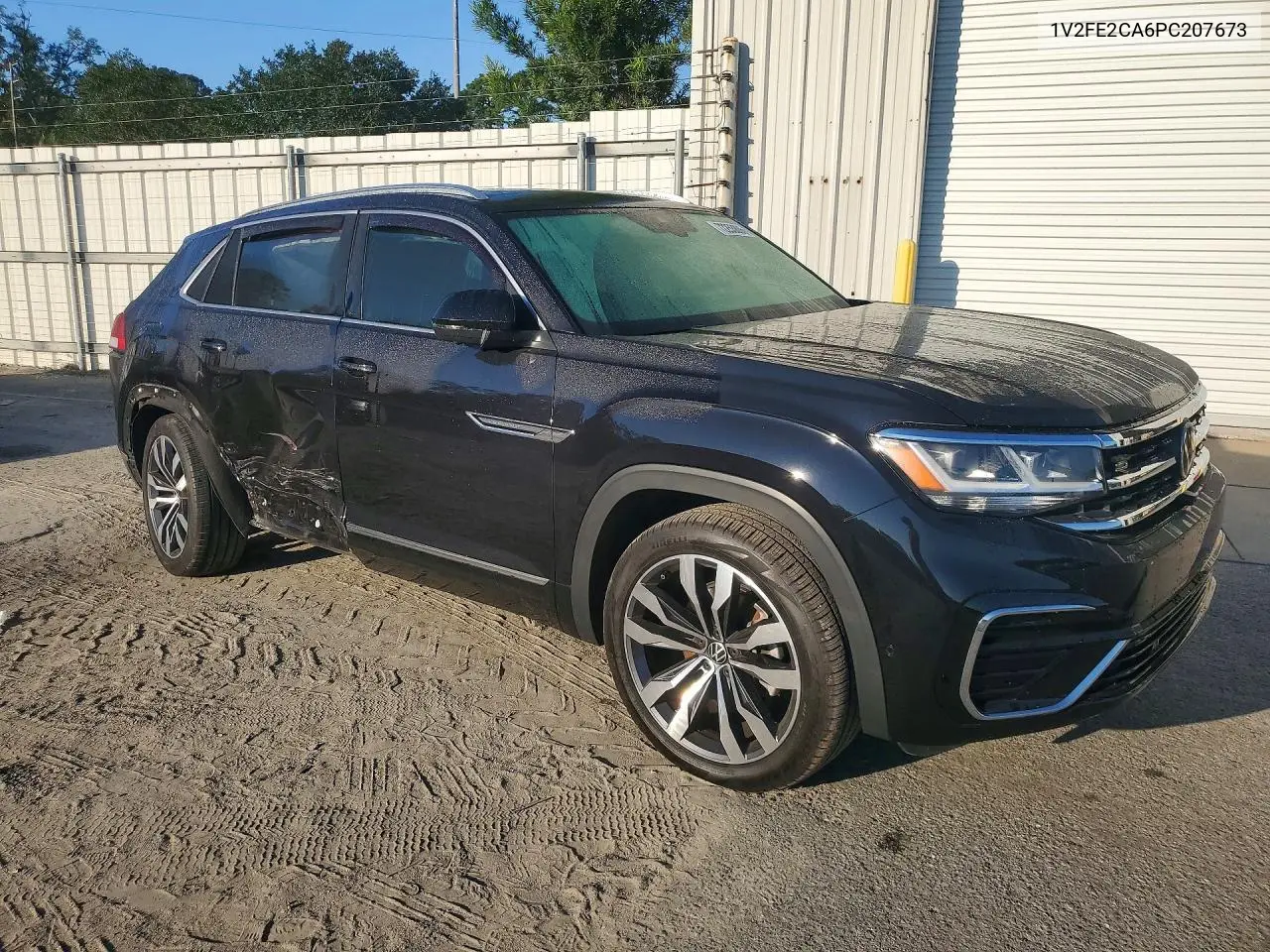2023 VOLKSWAGEN ATLAS CROSS SPORT VIN 1V2FE2CA6PC207673 — фото 4