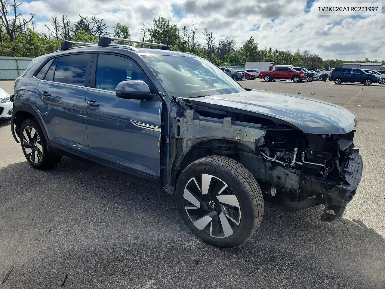 2024 VOLKSWAGEN ATLAS CROSS SPORT VIN 1V2KE2CA1RC221997 — фото 4