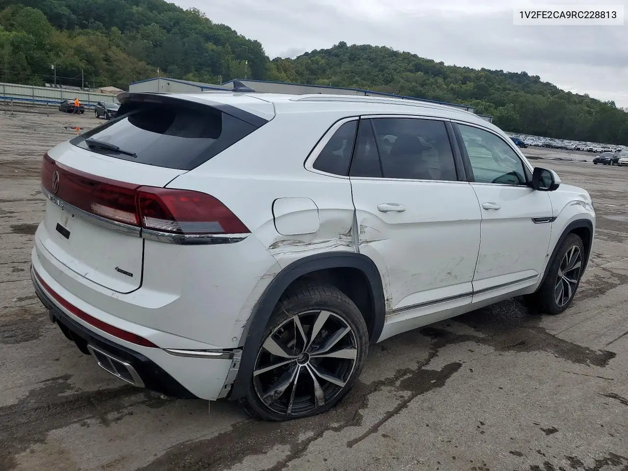 2024 VOLKSWAGEN ATLAS CROSS SPORT VIN 1V2FE2CA9RC228813 — фото 3