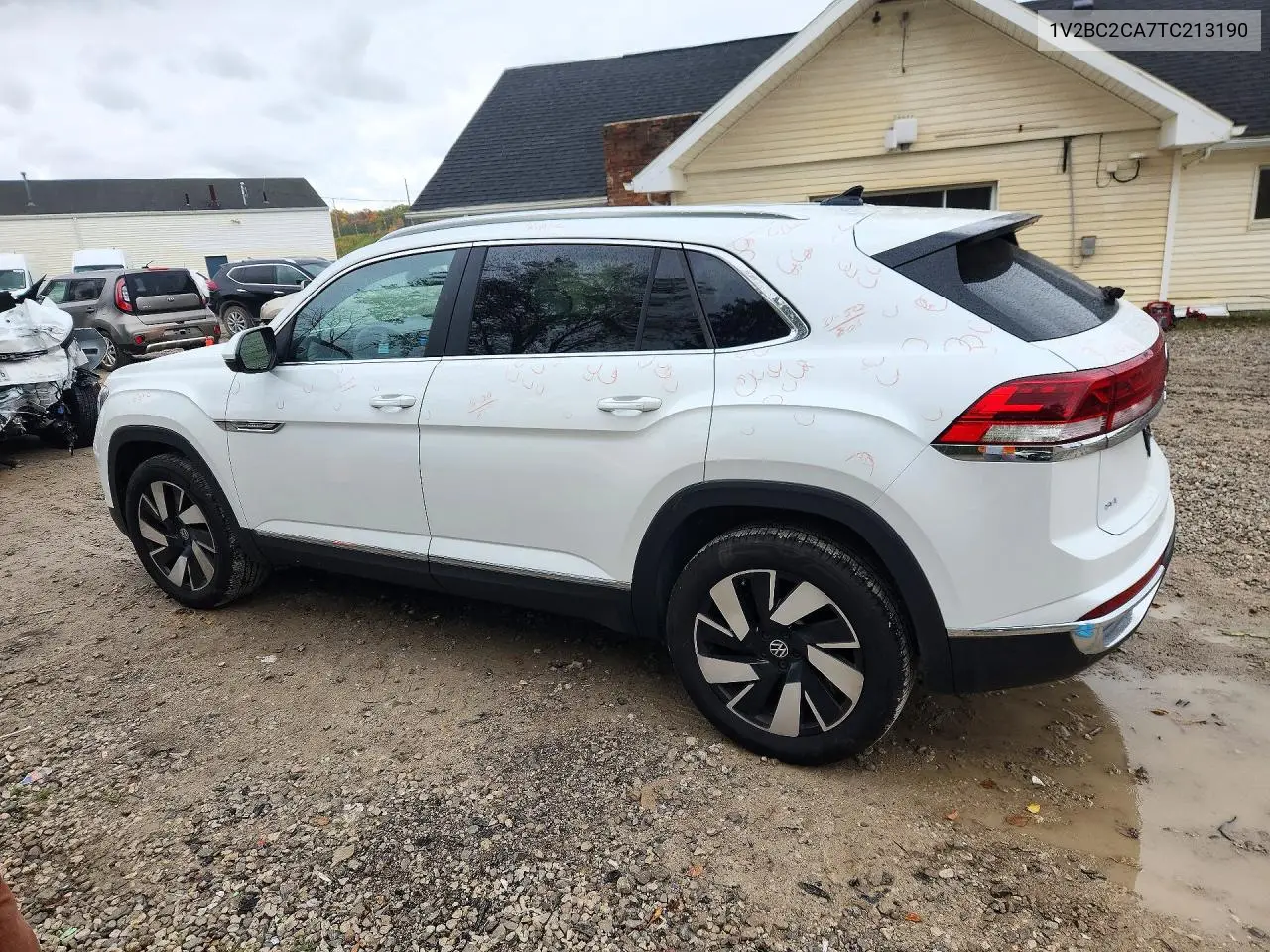 2026 VOLKSWAGEN ATLAS CROSS SPORT VIN 1V2BC2CA7TC213190 — фото 2