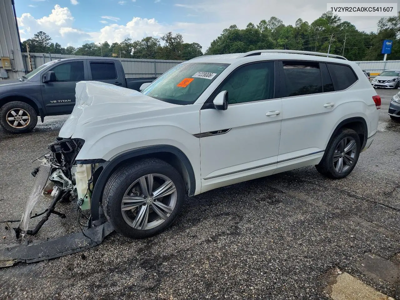 VOLKSWAGEN ATLAS 2019, VIN 1V2YR2CA0KC541607