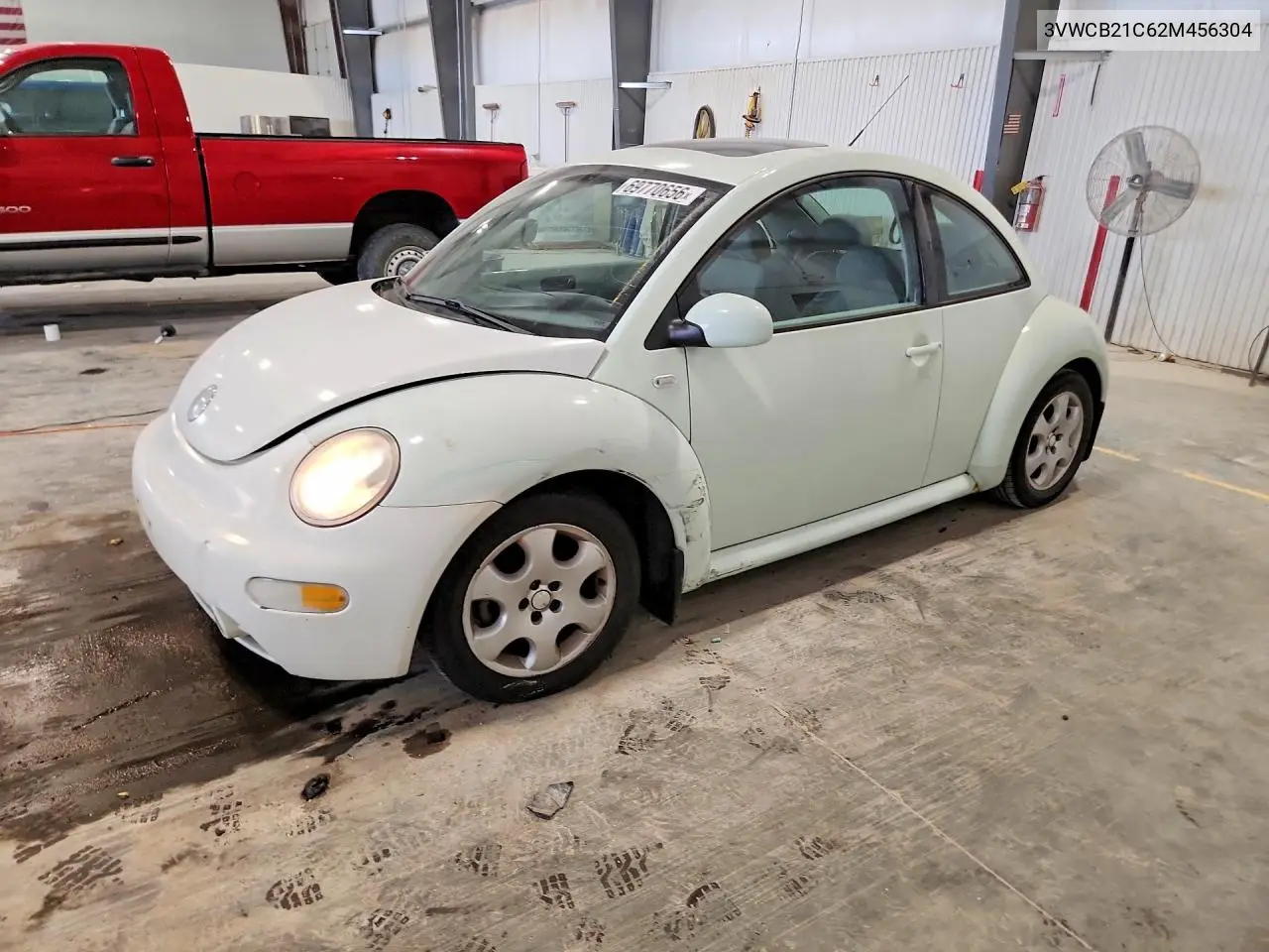 VOLKSWAGEN BEETLE 2002, VIN 3VWCB21C62M456304