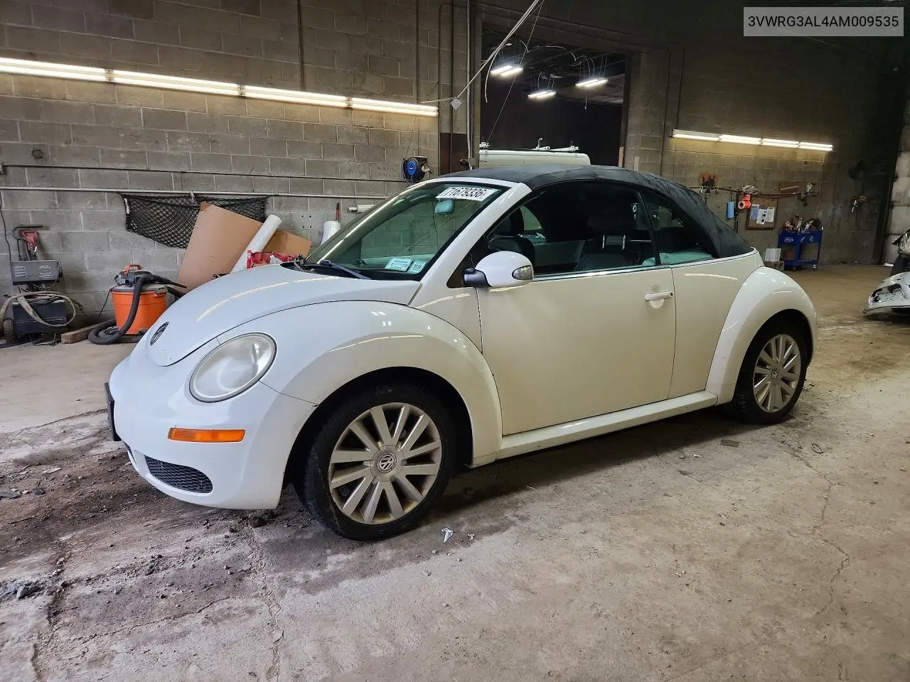 VOLKSWAGEN BEETLE 2010, VIN 3VWRG3AL4AM009535