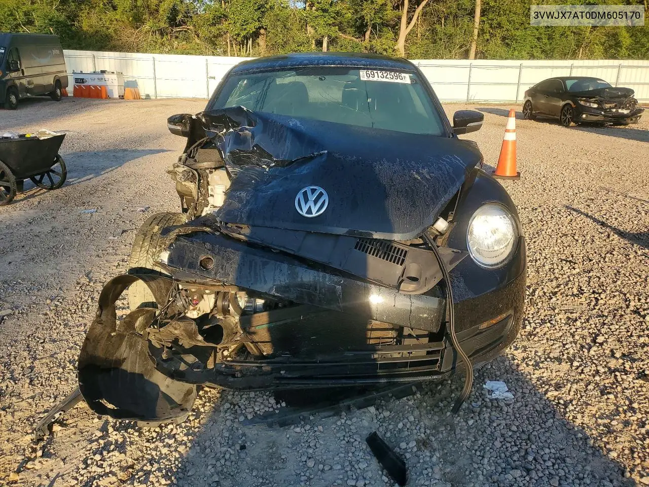 2013 VOLKSWAGEN BEETLE VIN 3VWJX7AT0DM605170 — фото 5