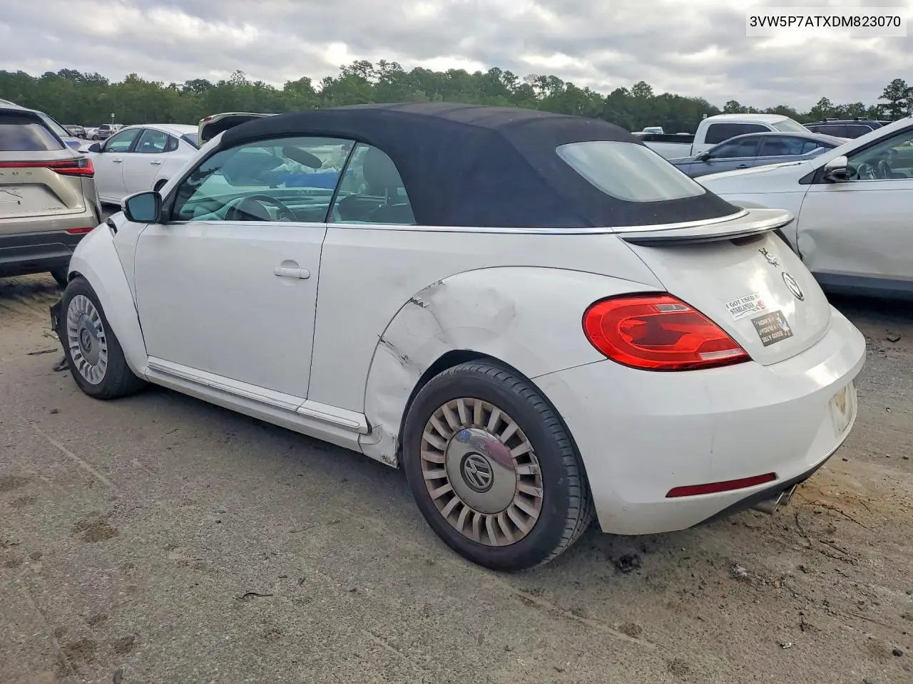 2013 VOLKSWAGEN BEETLE VIN 3VW5P7ATXDM823070 — фото 2