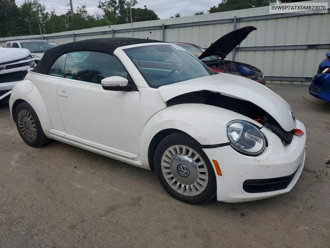 2013 VOLKSWAGEN BEETLE VIN 3VW5P7ATXDM823070 — фото 4
