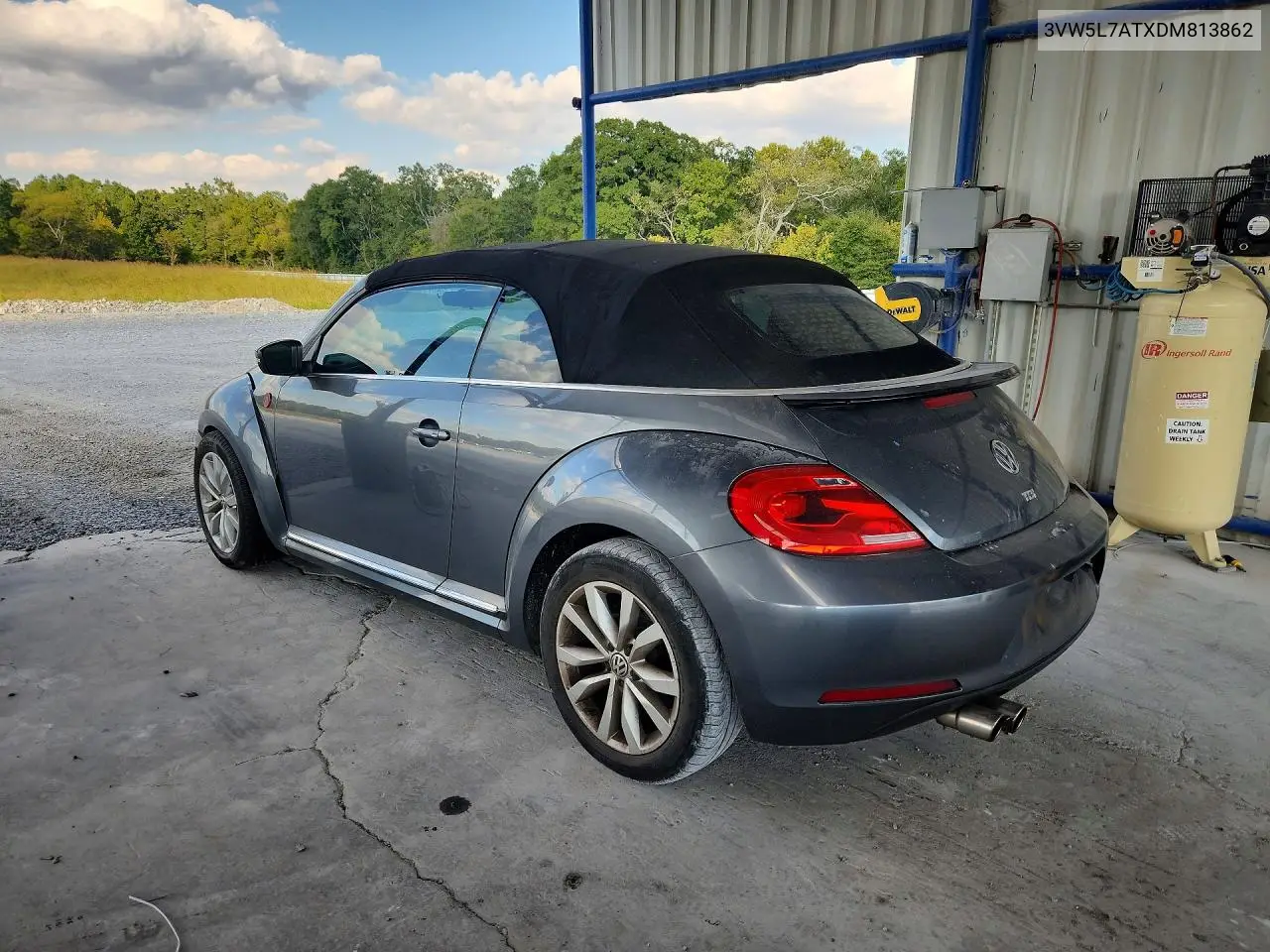 2013 VOLKSWAGEN BEETLE VIN 3VW5L7ATXDM813862 — фото 2