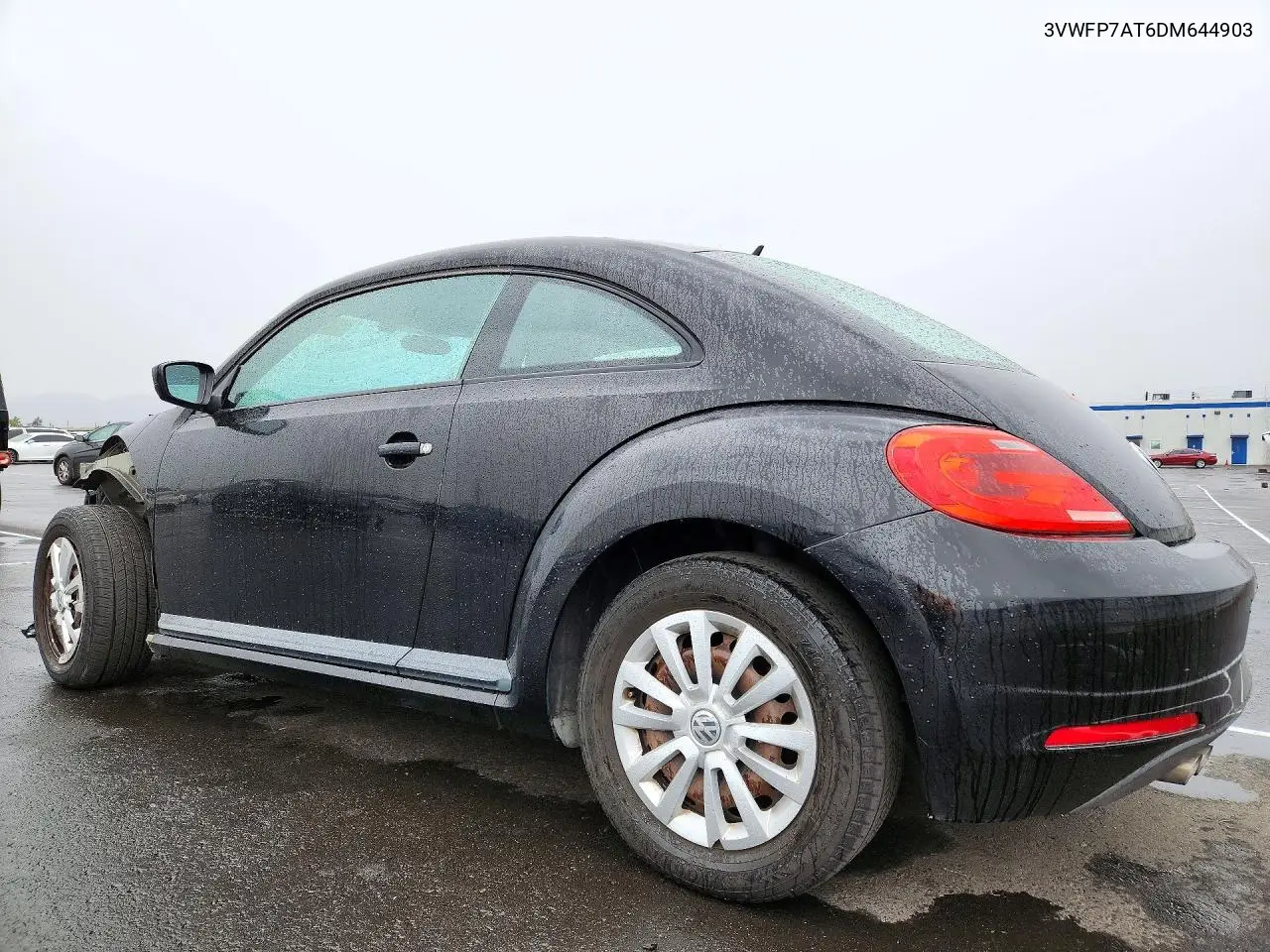 2013 VOLKSWAGEN BEETLE VIN 3VWFP7AT6DM644903 — фото 2