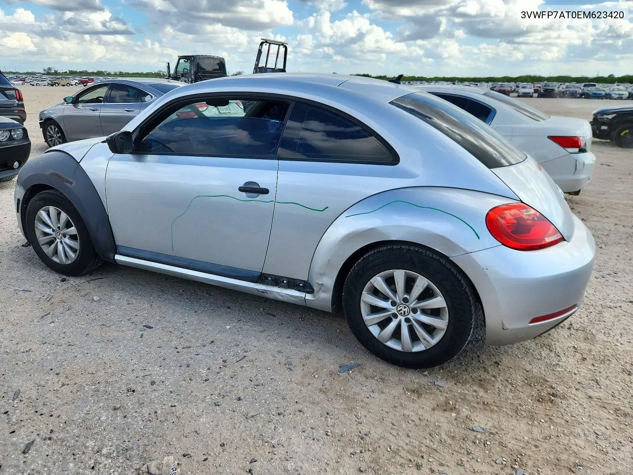 2014 VOLKSWAGEN BEETLE VIN 3VWFP7AT0EM623420 — фото 2