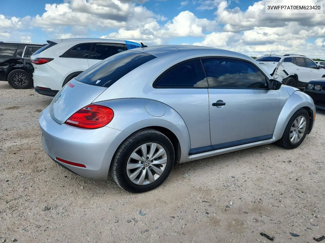 2014 VOLKSWAGEN BEETLE VIN 3VWFP7AT0EM623420 — фото 3
