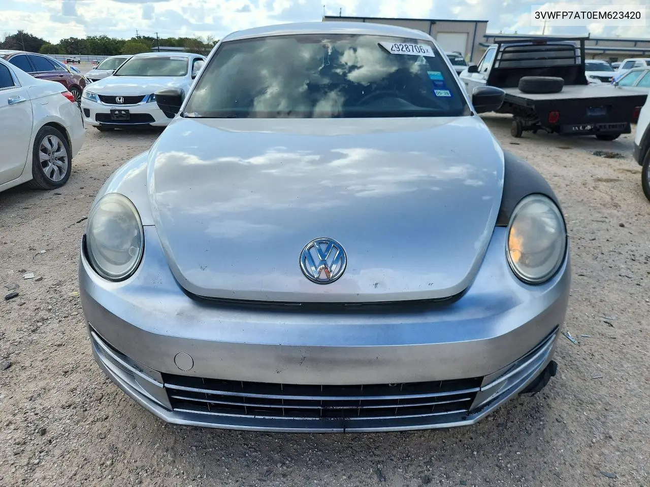 2014 VOLKSWAGEN BEETLE VIN 3VWFP7AT0EM623420 — фото 5