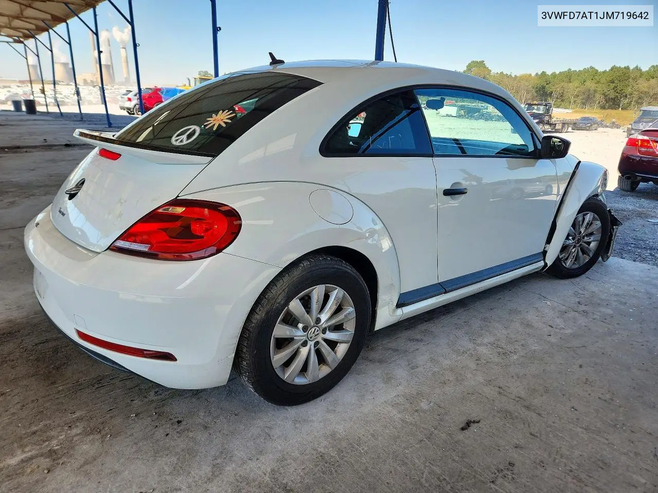 2018 VOLKSWAGEN BEETLE VIN 3VWFD7AT1JM719642 — фото 3