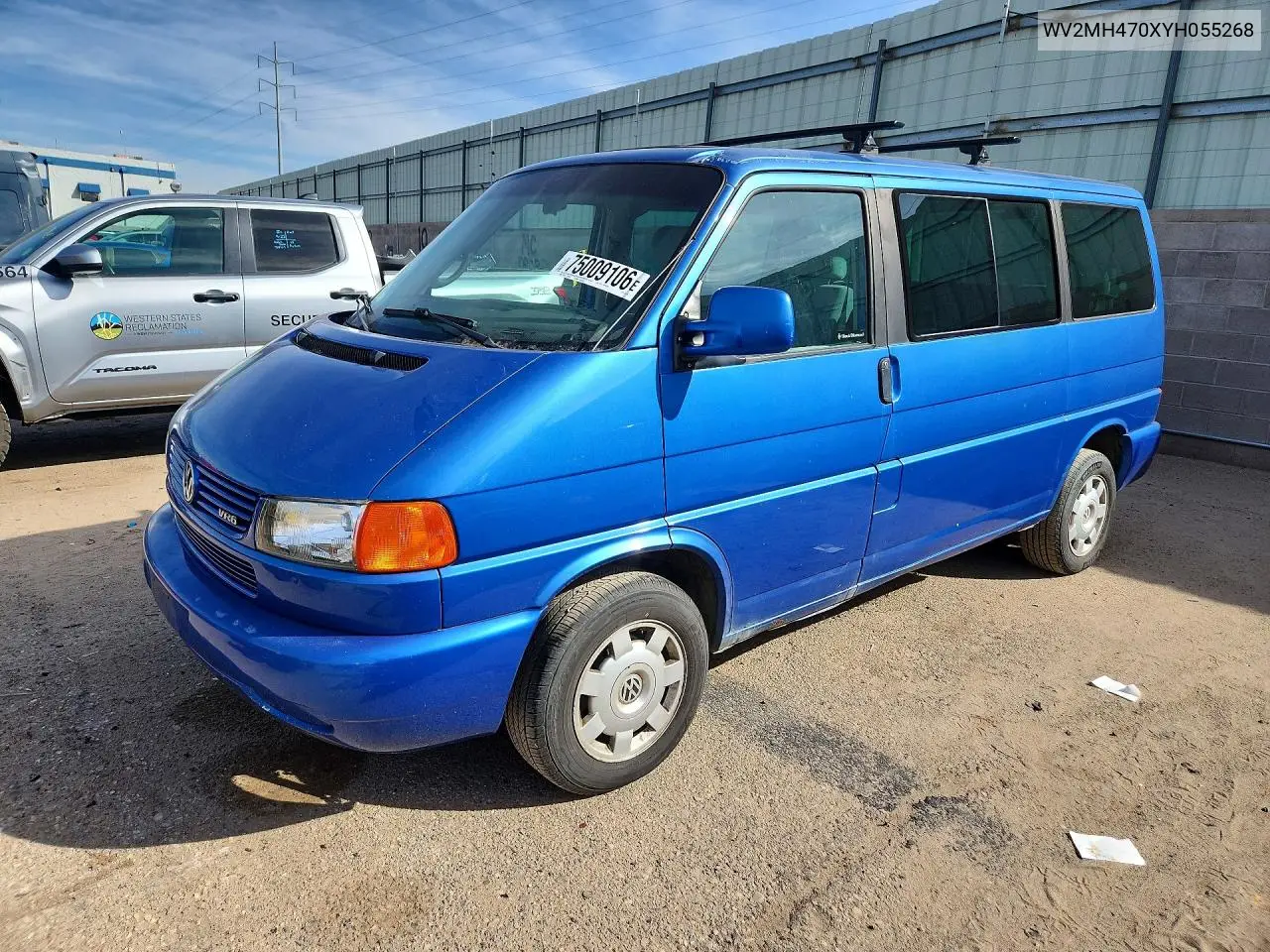 VOLKSWAGEN EUROVAN 2000, VIN WV2MH470XYH055268