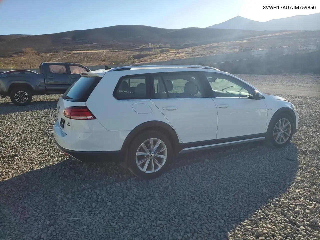 2018 VOLKSWAGEN GOLF VIN 3VWH17AU7JM759850 — фото 3