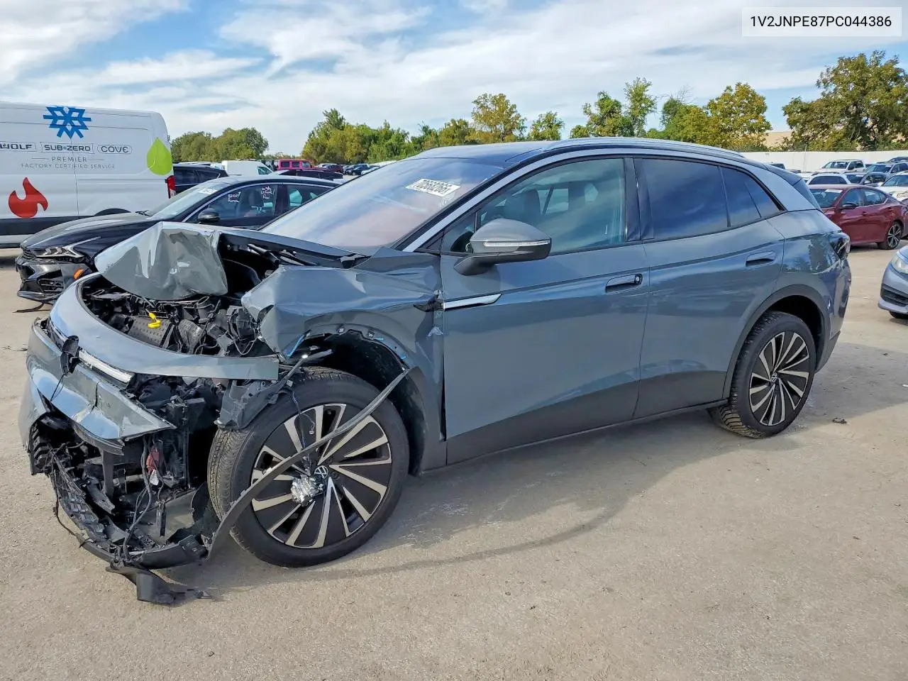 VOLKSWAGEN ID.4 2023, VIN 1V2JNPE87PC044386