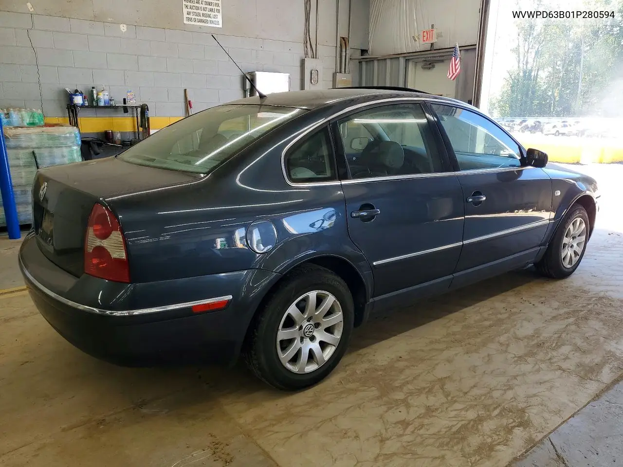 2001 VOLKSWAGEN PASSAT VIN WVWPD63B01P280594 — фото 3