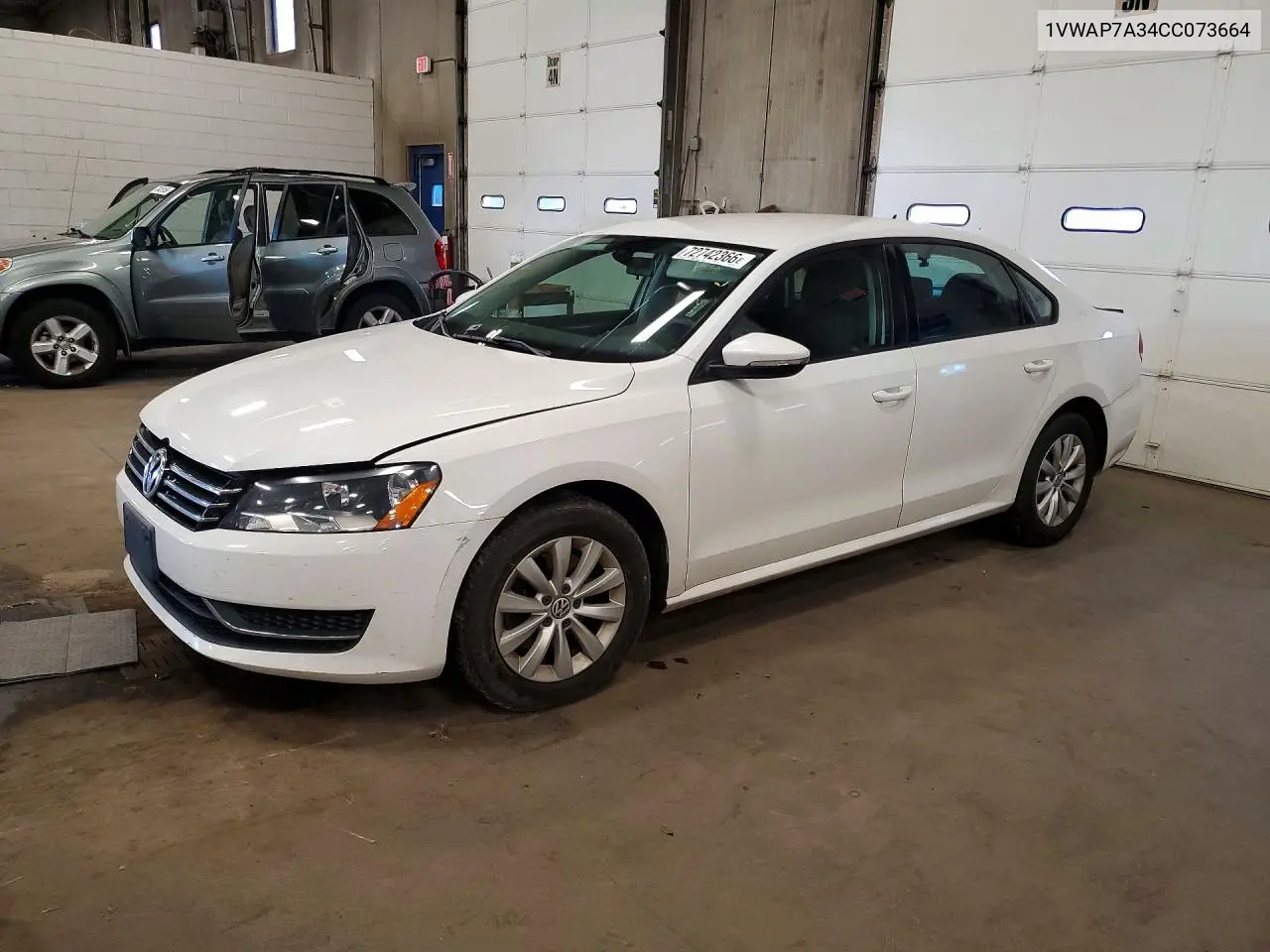 VOLKSWAGEN PASSAT 2012, VIN 1VWAP7A34CC073664