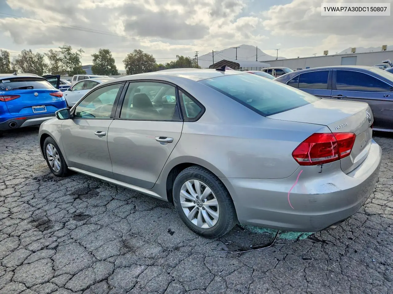 2013 VOLKSWAGEN PASSAT VIN 1VWAP7A30DC150807 — фото 2