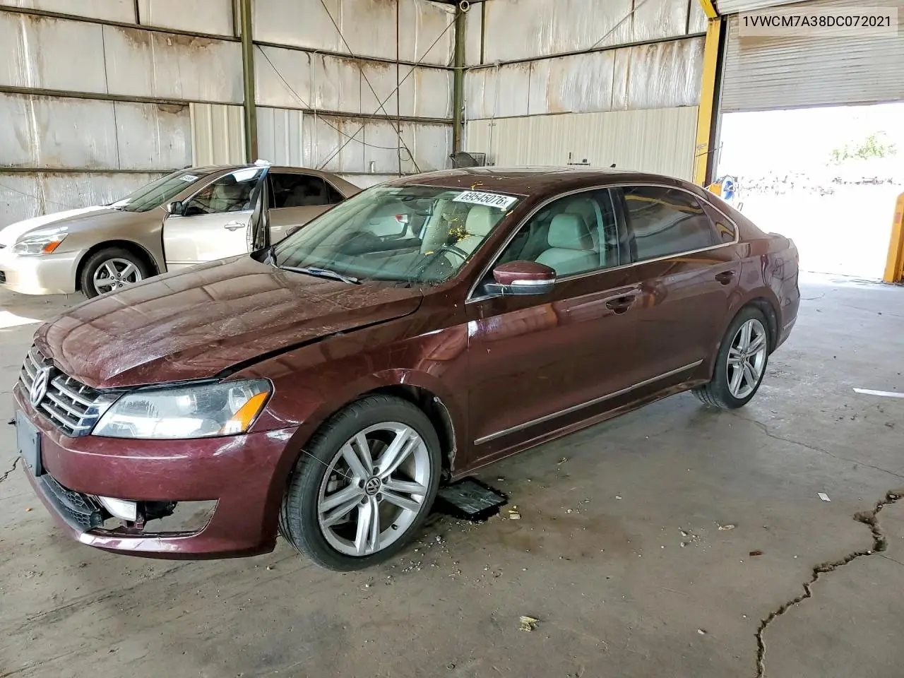VOLKSWAGEN PASSAT 2013, VIN 1VWCM7A38DC072021