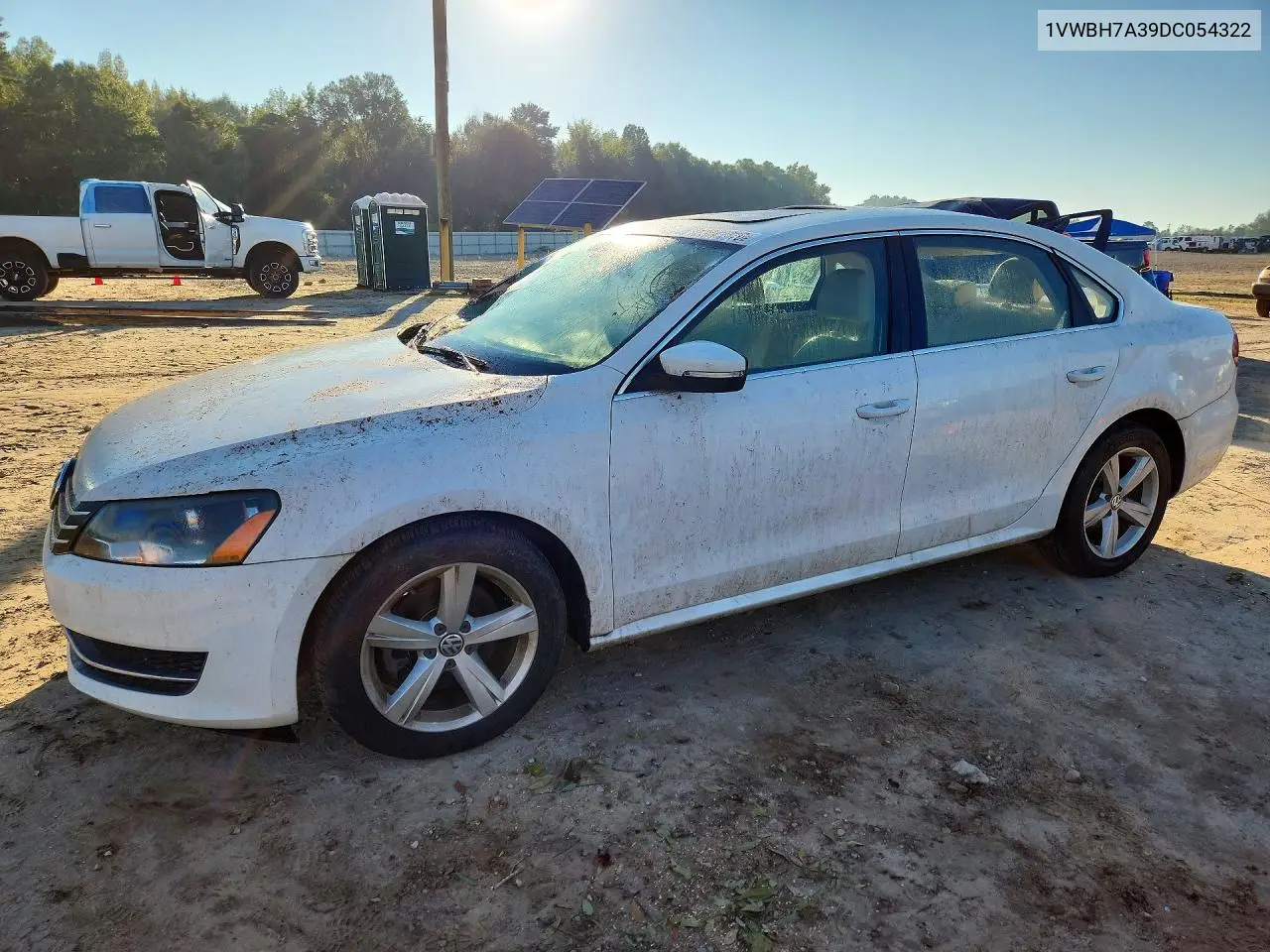 VOLKSWAGEN PASSAT 2013, VIN 1VWBH7A39DC054322