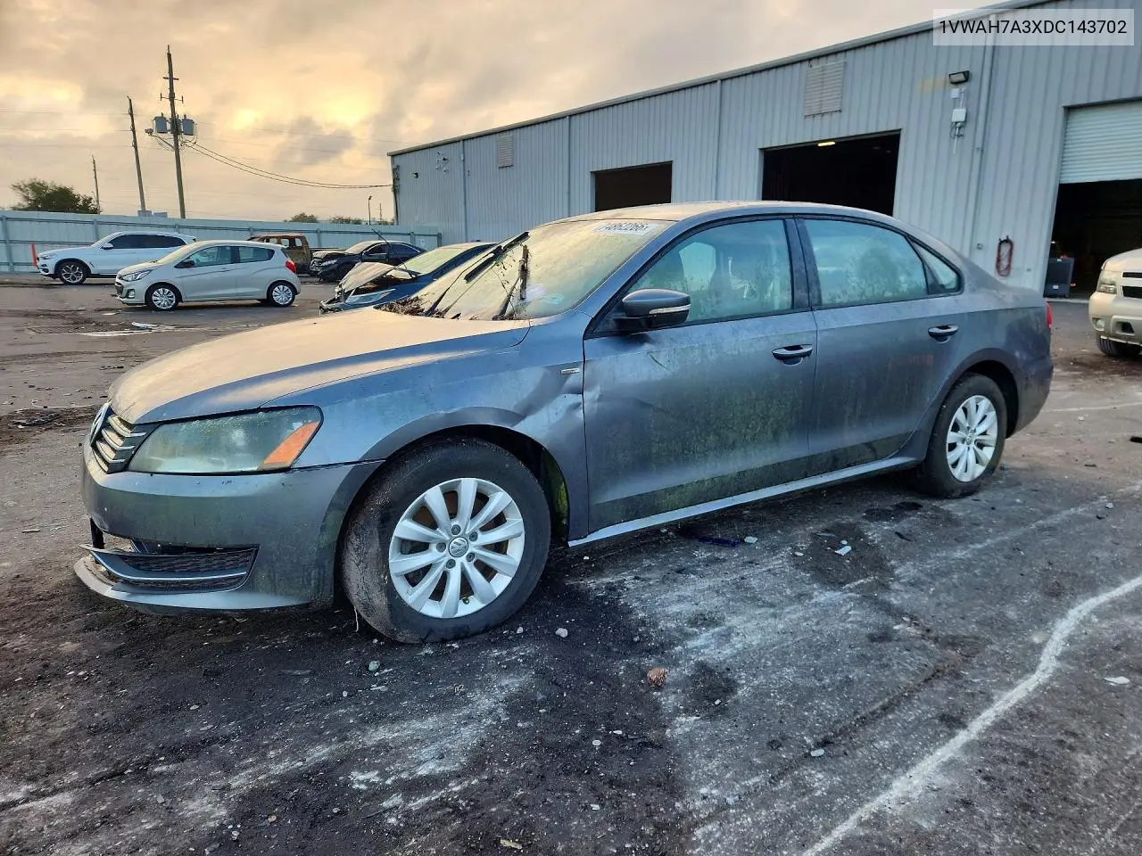 VOLKSWAGEN PASSAT 2013, VIN 1VWAH7A3XDC143702