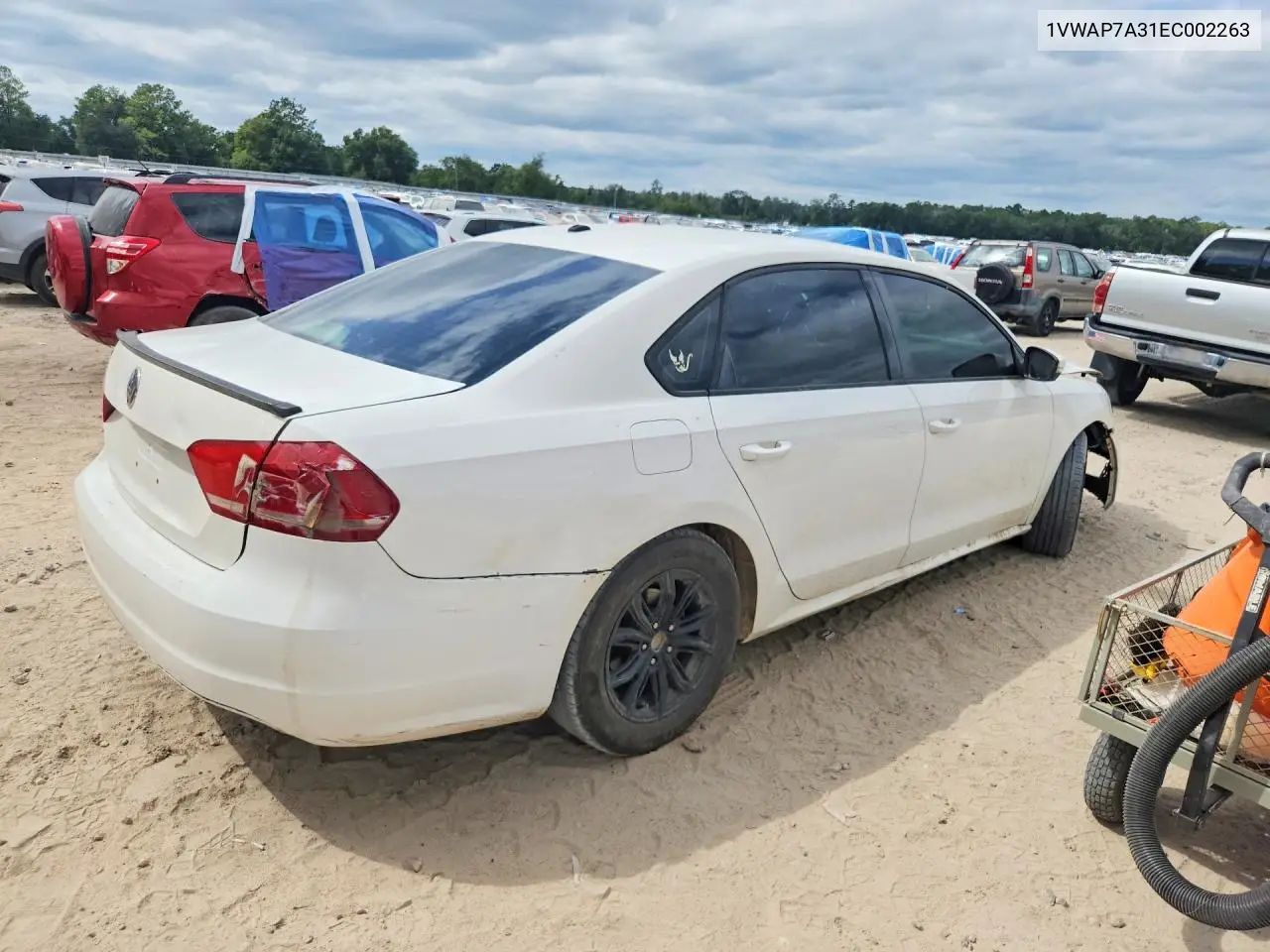 2014 VOLKSWAGEN PASSAT VIN 1VWAP7A31EC002263 — фото 3