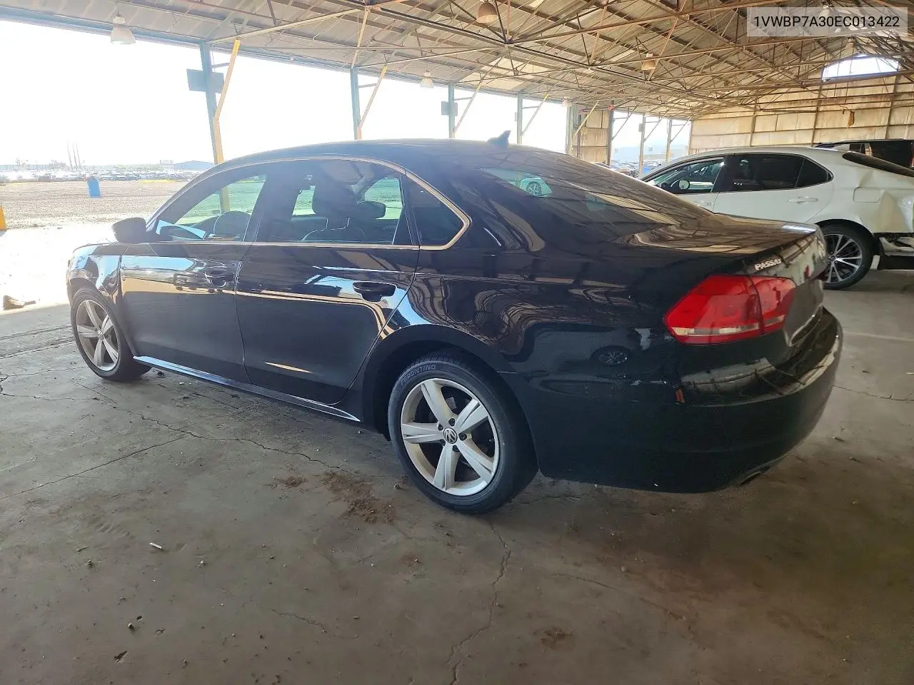 2014 VOLKSWAGEN PASSAT VIN 1VWBP7A30EC013422 — фото 2