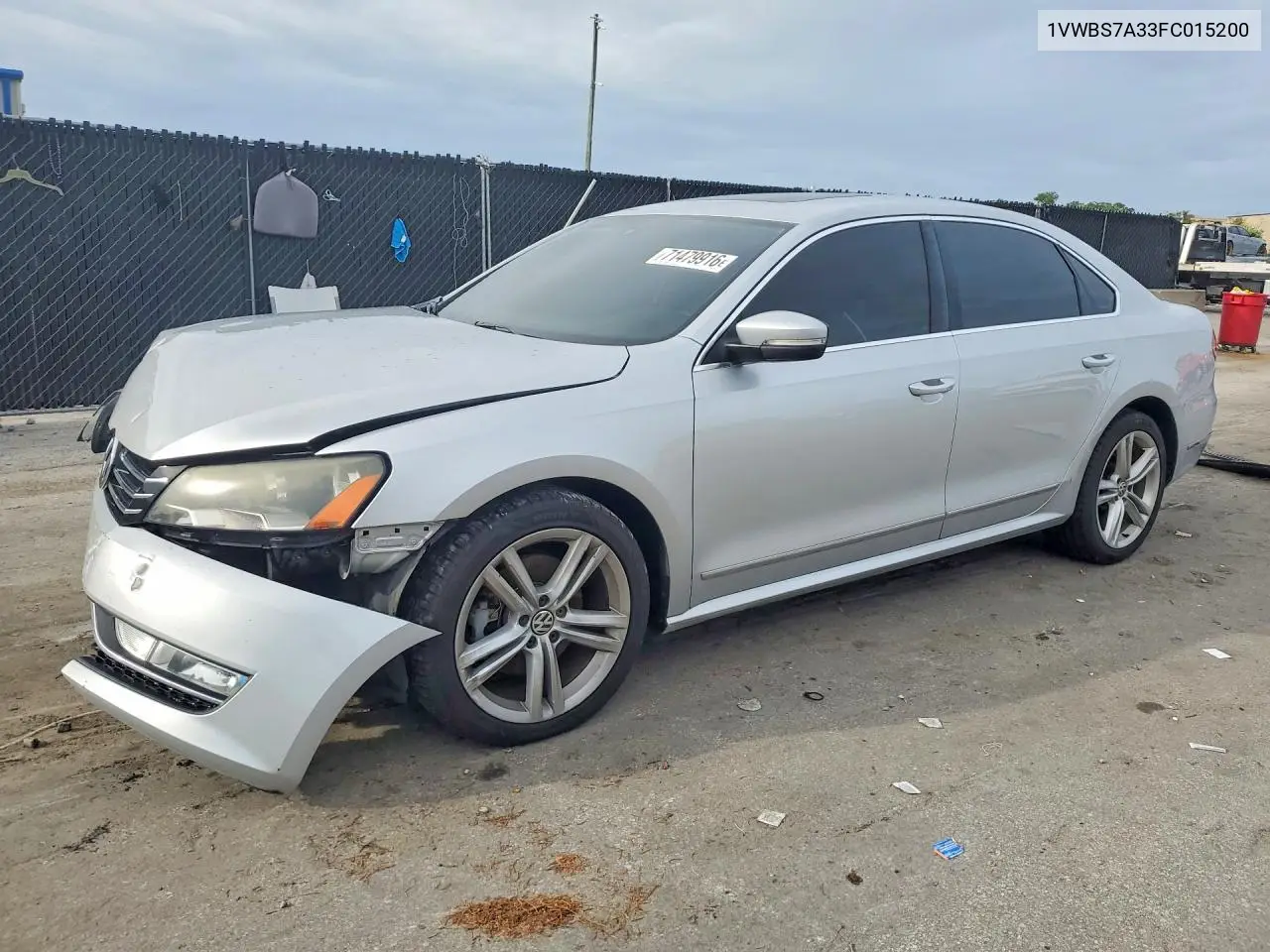 VOLKSWAGEN PASSAT 2015, VIN 1VWBS7A33FC015200