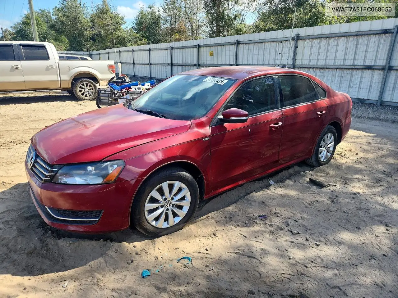 VOLKSWAGEN PASSAT 2015, VIN 1VWAT7A31FC068650