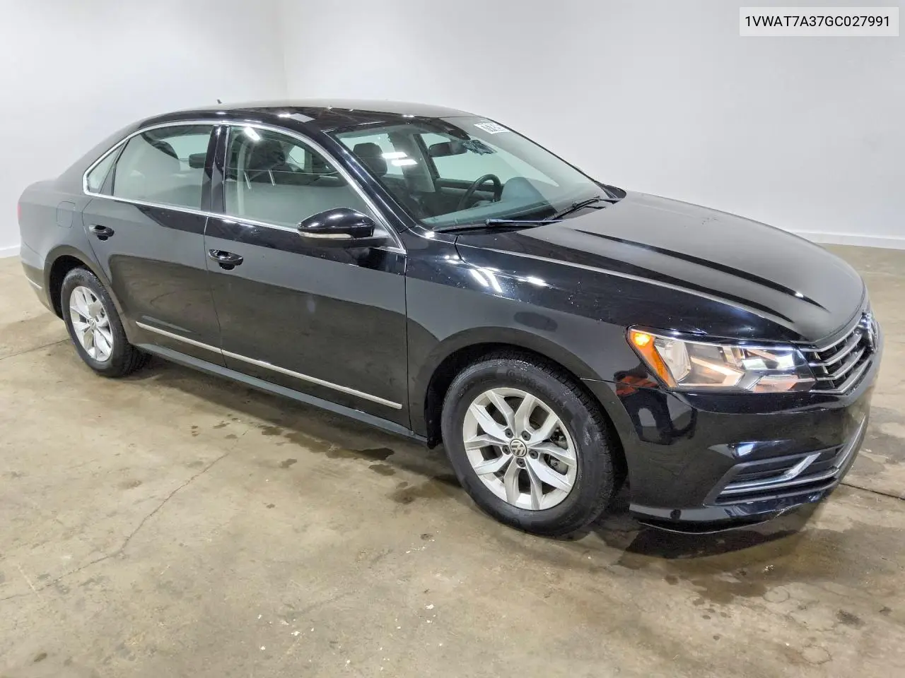 2016 VOLKSWAGEN PASSAT VIN 1VWAT7A37GC027991 — фото 4