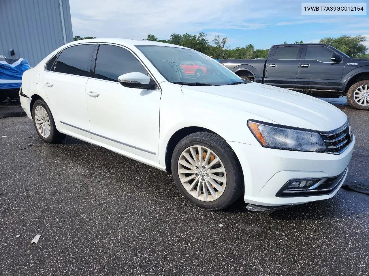 2016 VOLKSWAGEN PASSAT VIN 1VWBT7A39GC012154 — фото 4
