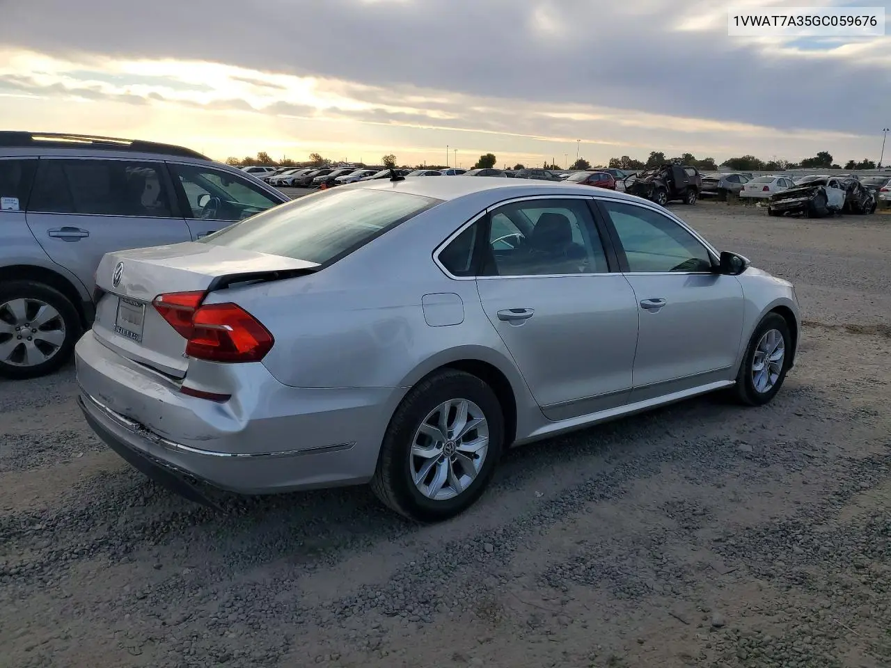 2016 VOLKSWAGEN PASSAT VIN 1VWAT7A35GC059676 — фото 3