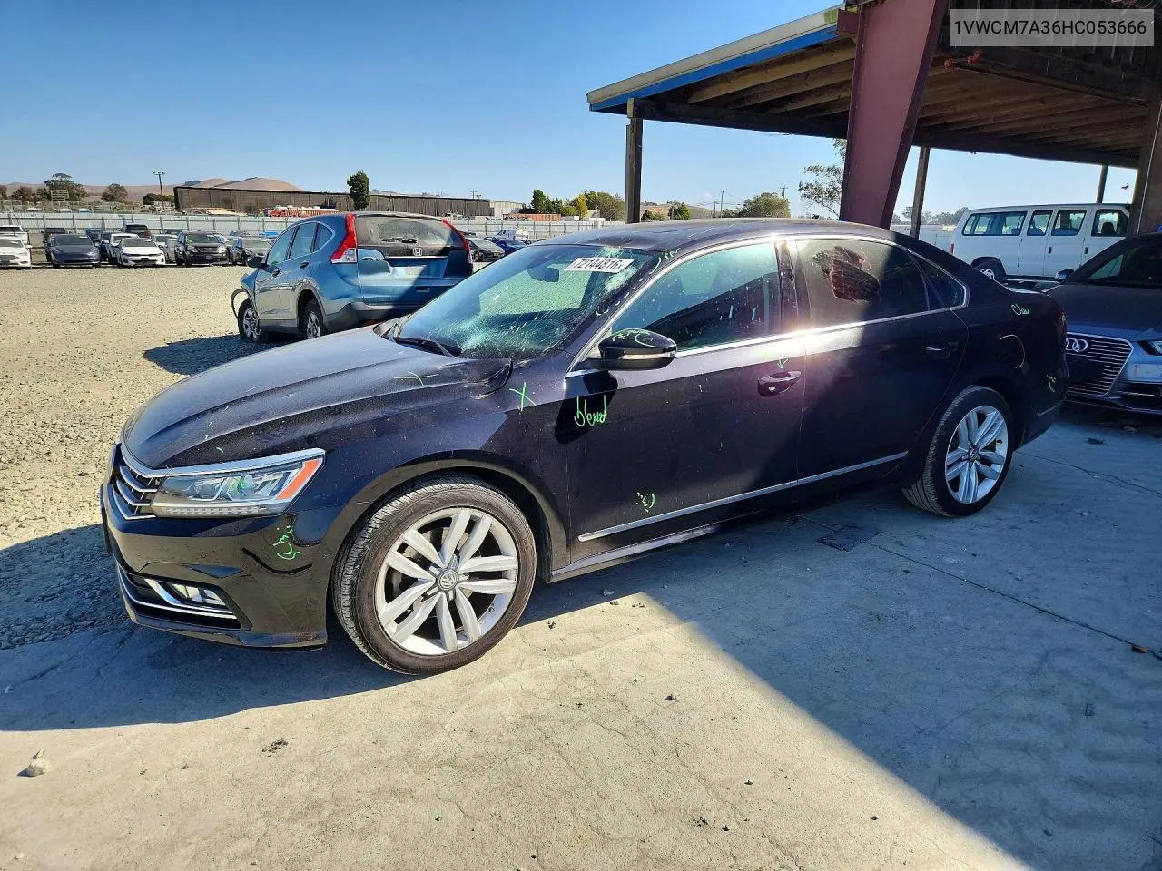 VOLKSWAGEN PASSAT 2017, VIN 1VWCM7A36HC053666