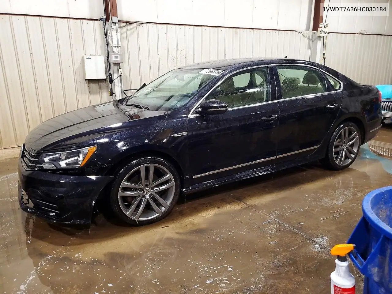 VOLKSWAGEN PASSAT 2017, VIN 1VWDT7A36HC030184