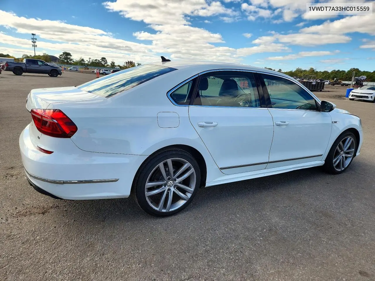 2017 VOLKSWAGEN PASSAT VIN 1VWDT7A33HC015559 — фото 3