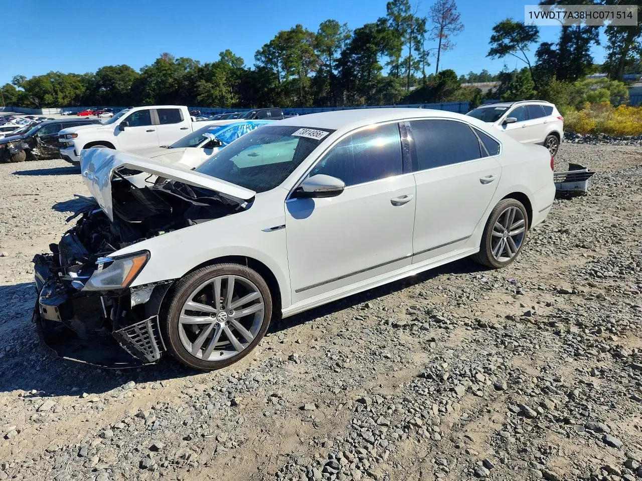 VOLKSWAGEN PASSAT 2017, VIN 1VWDT7A38HC071514