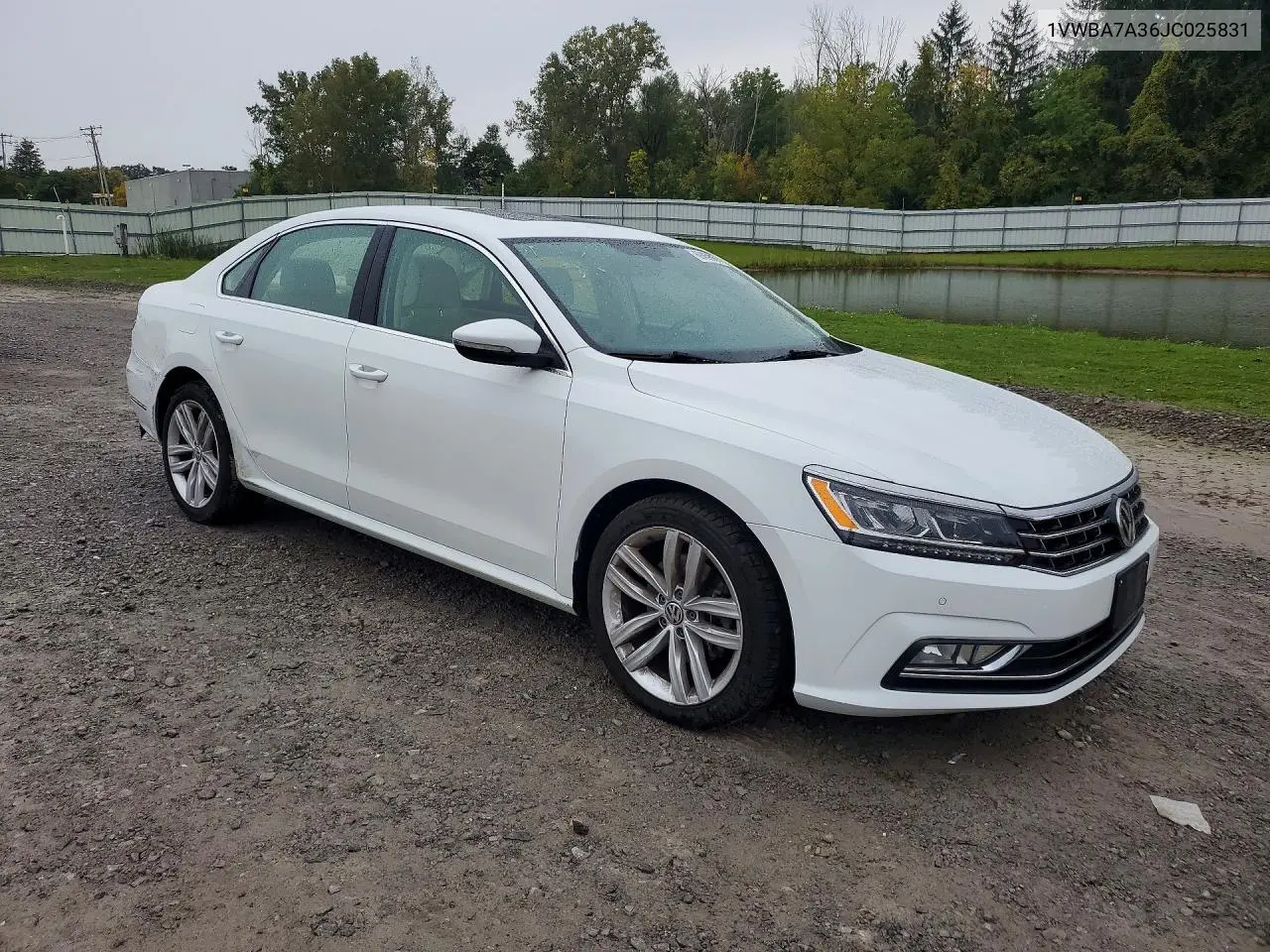 2018 VOLKSWAGEN PASSAT VIN 1VWBA7A36JC025831 — фото 4