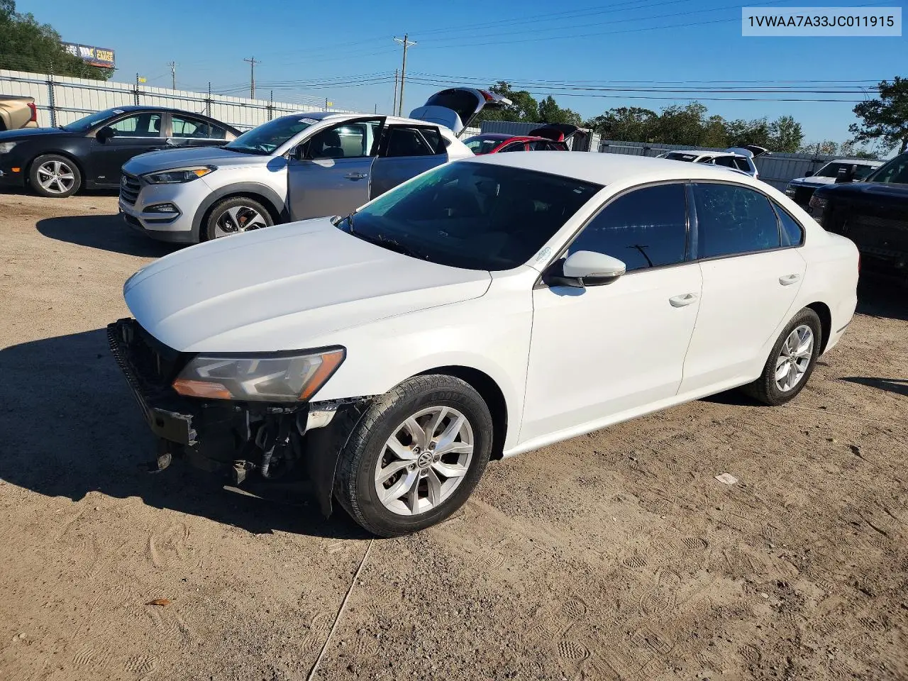 VOLKSWAGEN PASSAT 2018, VIN 1VWAA7A33JC011915