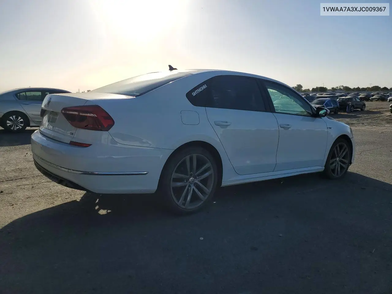 2018 VOLKSWAGEN PASSAT VIN 1VWAA7A3XJC009367 — фото 3