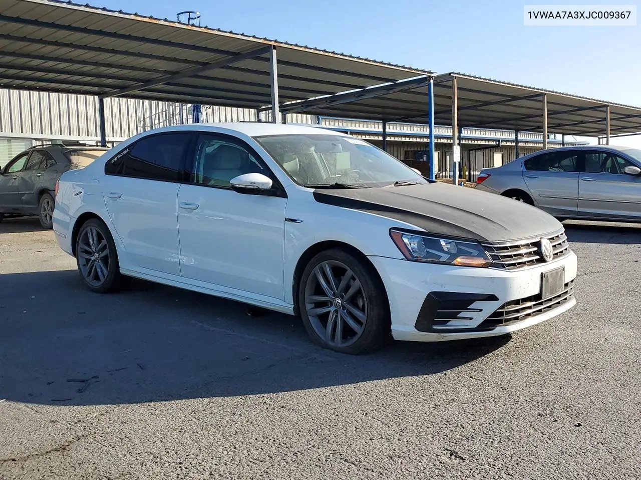 2018 VOLKSWAGEN PASSAT VIN 1VWAA7A3XJC009367 — фото 4