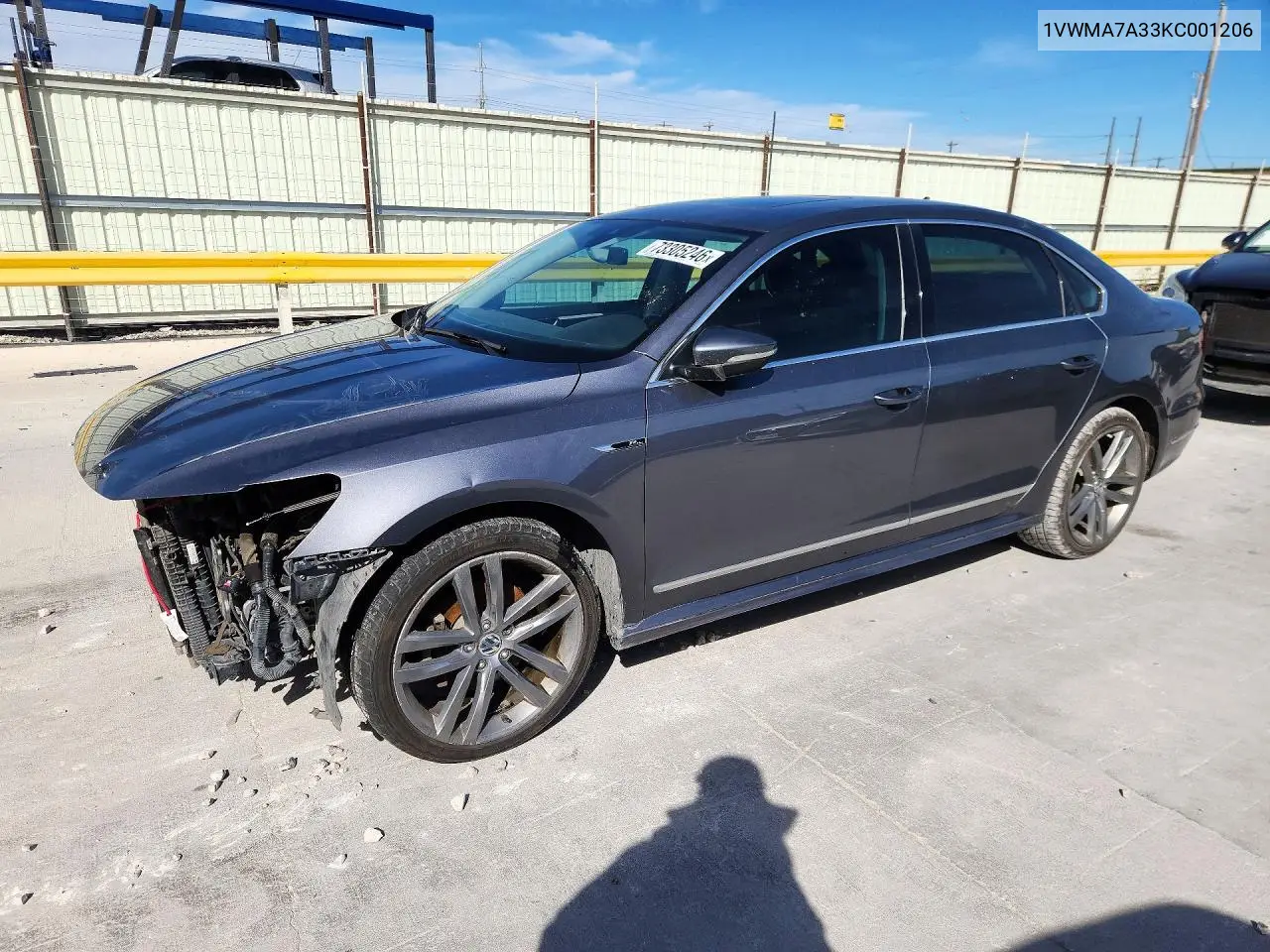 VOLKSWAGEN PASSAT 2019, VIN 1VWMA7A33KC001206